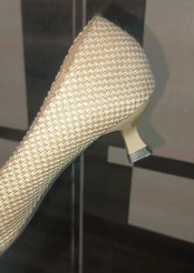 Trendy Tan-white Heels
