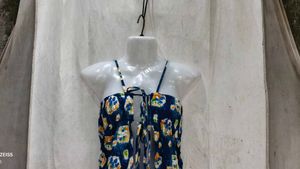 22197. Blue Floral Tie-Front Crop Top