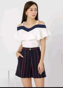 beutiful combo 3 top Off-Shoulder Ruffle To