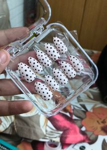 Cute Polka Dot Press-On Nails
