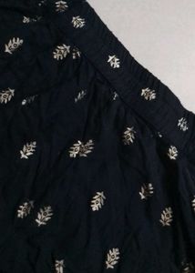Black Skirt Type Plazzao With Gold Print