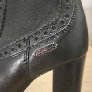 Stylish Black Heeled Boots ✨