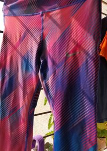 Nike Actove Wear Leggings