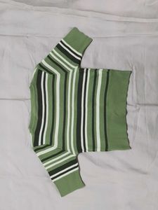 Urbanic ribbed tee free size