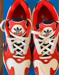 ADIDAS ORIGINALS YUNG SHOES