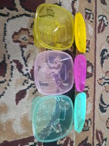 8 containers 1 jug