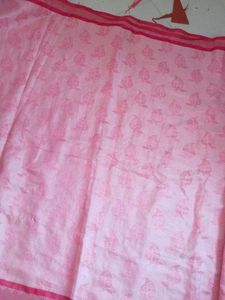 Elegant Pink Saree with Intricate Print