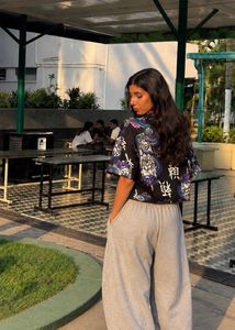 Trendy Black Graphic Print Cropped Top