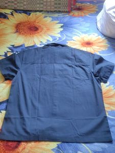 export Levi's Navy Blue Button-Up Shirt