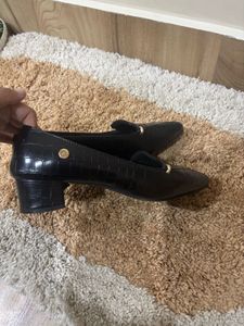 Chic Black Croc Embossed Block Heels
