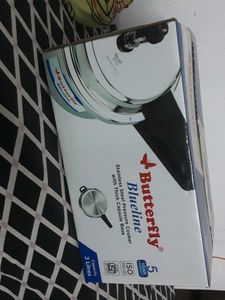 Butterfly Blueline Pressure Cooker