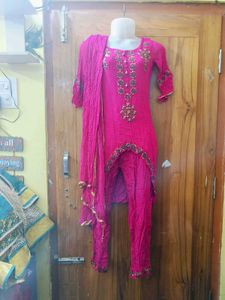 Elegant Pink Kurta Set with Dupatta