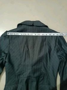 Elegant Korean Ladies Blazer XS &amp; S New Condition