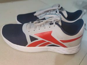 Reebok Men's Casual Shoes. Like New. No Offer Coin