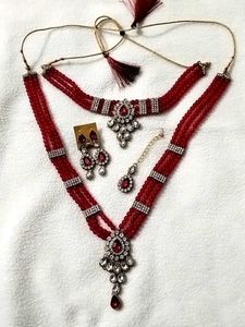 Elegant Red Beaded Necklace Set