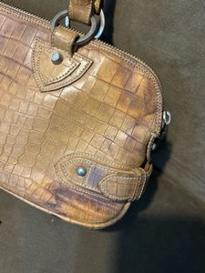 da Milano Stylish Tan Croc Embossed Hobo Bag