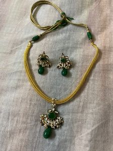 Traditional Moti Jewellery Set