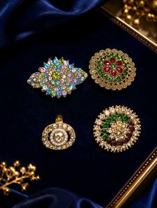Set of 4 Vintage Brooches
