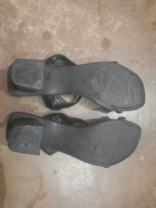 Stylish Black Flat Sandals