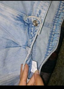 XL light wash denim