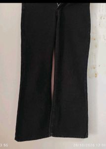 Trendy Black Flare Jeans