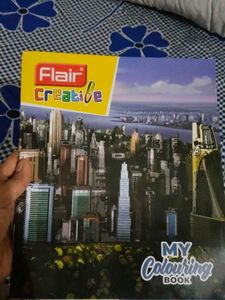 Flair Avengers Coloring Book &amp; Crayons Set