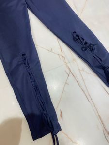 🫐Tie-Up detail at back leggings
