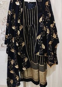 Perimium Velvet Suit Set Sequins Work