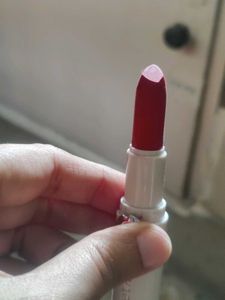 3 brand new Elegant Lipstick with Smooth Finish