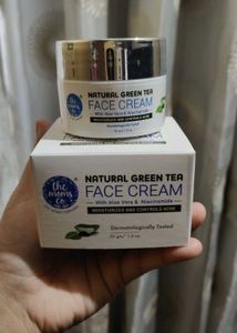 The Moms Co. Natural Green Tea Face Cream