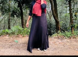 DL Fashion Women Solid Pleated Balck Skirt