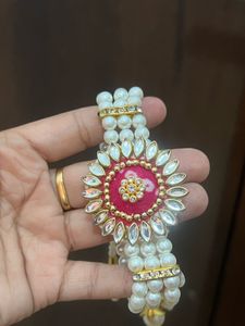 Beautiful Floral Pearl Bracelet