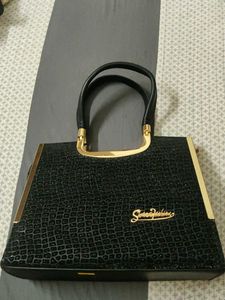 Elegant Black Textured Handbag