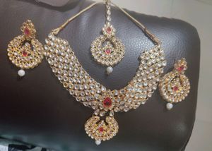 Jewellery Set For Women. Like New. Good Condition.