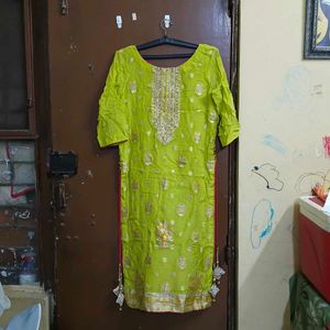 Stylish Kurta Set with Dupatta and other no  d
