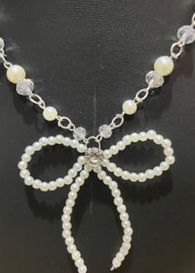Bow necklace edition 💖