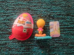 Cute Tweety Bird Toy Figure