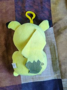 Pokemon bagcharm Pikachu