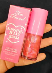 Too Faced Kissing Jelly Gloss (bubblegum)