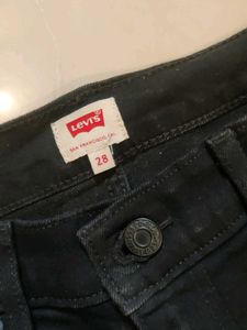 Black Levi's Jeans