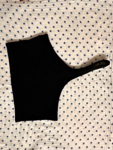 Black One-Sleeve  Top