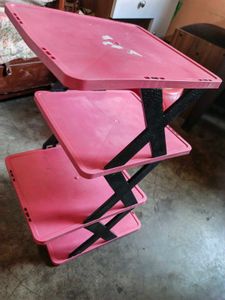 Pink Multi-Tiered show rack Stand