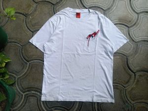 Nike White Graphic Pocket T-Shirt