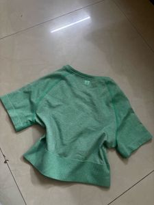 Decathlon cropped Gym Top
