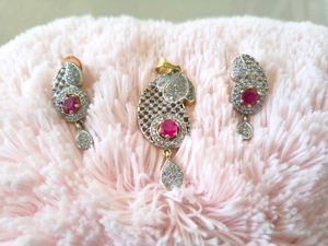 Exquisite Paisley Design Jewellery Set