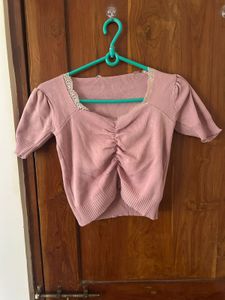 Chic Ruched Knit Top with Lace Trim