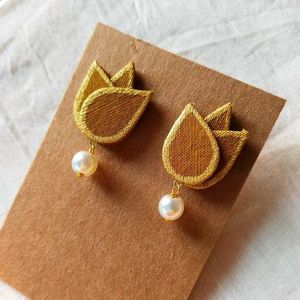 Elegant Gold Tulip Pearl Drop Earrings🧡