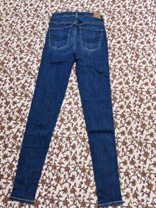 American Eagle High Waisted Jeans