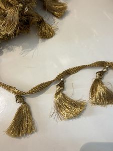 Golden Tassels Hanging  5 Meter Lace