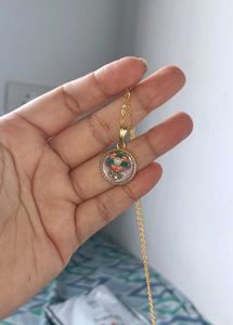 Vintage Flower Pendant Necklace